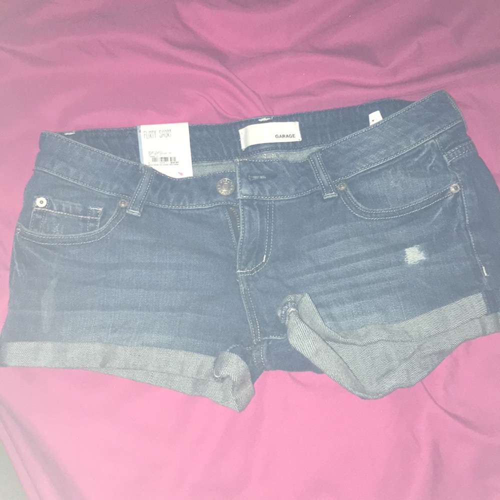 Garage shorts